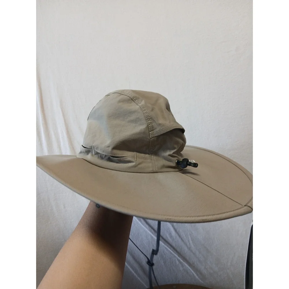 Outdoor research Medium sunbriolet sun hat khaki gorpcore outdoors NWT upf 50+